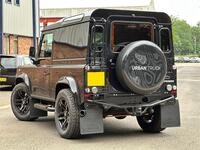 LAND ROVER DEFENDER 90